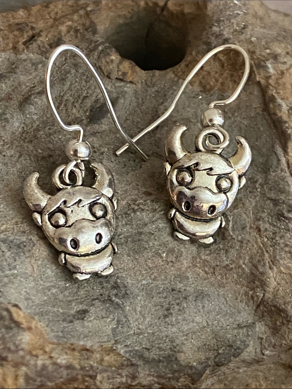 5/$10❤️❤️❤️NEW Handmade BULL COW EARRINGS